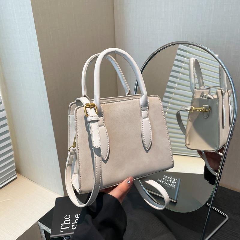 

Premium casual tote bag women s new retro simple handbag shoulder messenger commuter bag белый