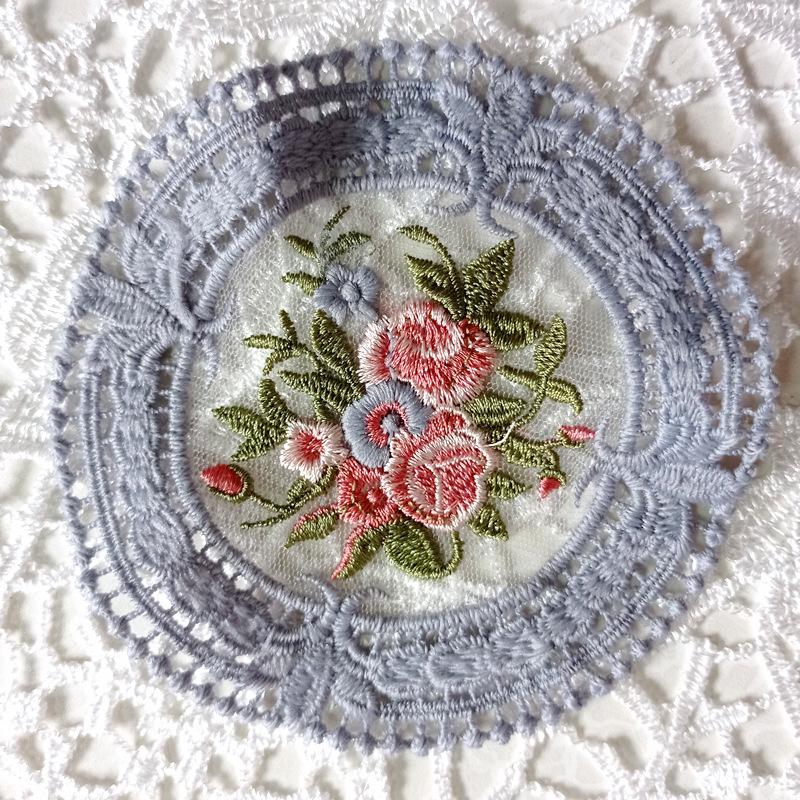 Small Round Coaster European Lace Embroidered Dining Table Mat Decorative Fabric Coffee Table Mat Embroidery Retro Heat Insulation Weaving