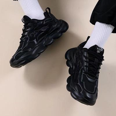 Frühling und Herbst Leichte Herren-Freizeitsneaker Mesh Herrenschuhe Schlichtes Laufen Customs Koreanischer Stil Produkte Weit Stilvoll