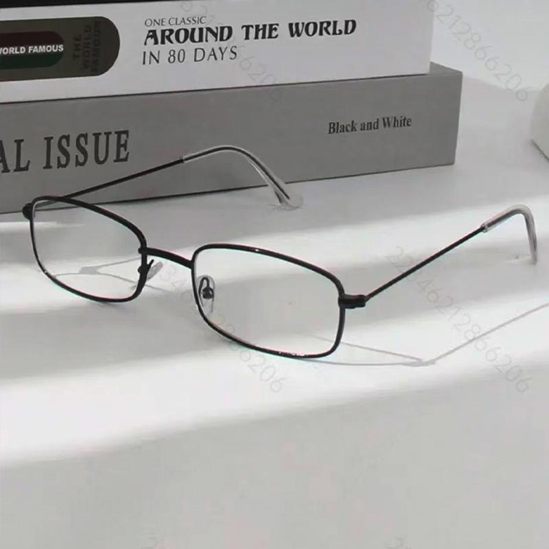 

In-Stock Lightweight Gold Thread Men s Refined Small Square Myopia Glasses Frame with Flat Lenses чёрный