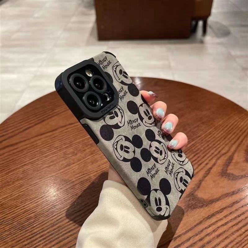 Retro Overturned Fur Mickey Mickey Suitable for New Apple 16promax Anti Fall Case 15iphone14