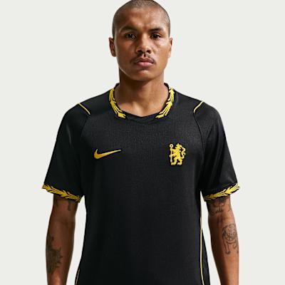 Nike Soccer Jerseys Men s Moderate M