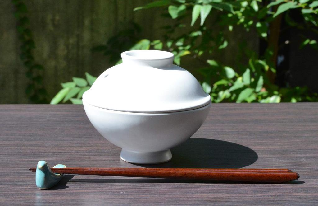 Tsukamoto (Tsukamoto) Mashiko Ware Rice Cooker, White, 1 Cup, Suitable for Single People, Kamacco, Includes Two Chopstick Rests, AKM-3