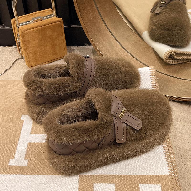 Thick-soled one-pedal white plush European plush shoes Children wear plush 2025 new Doudou cotton shoes in autumn and winter