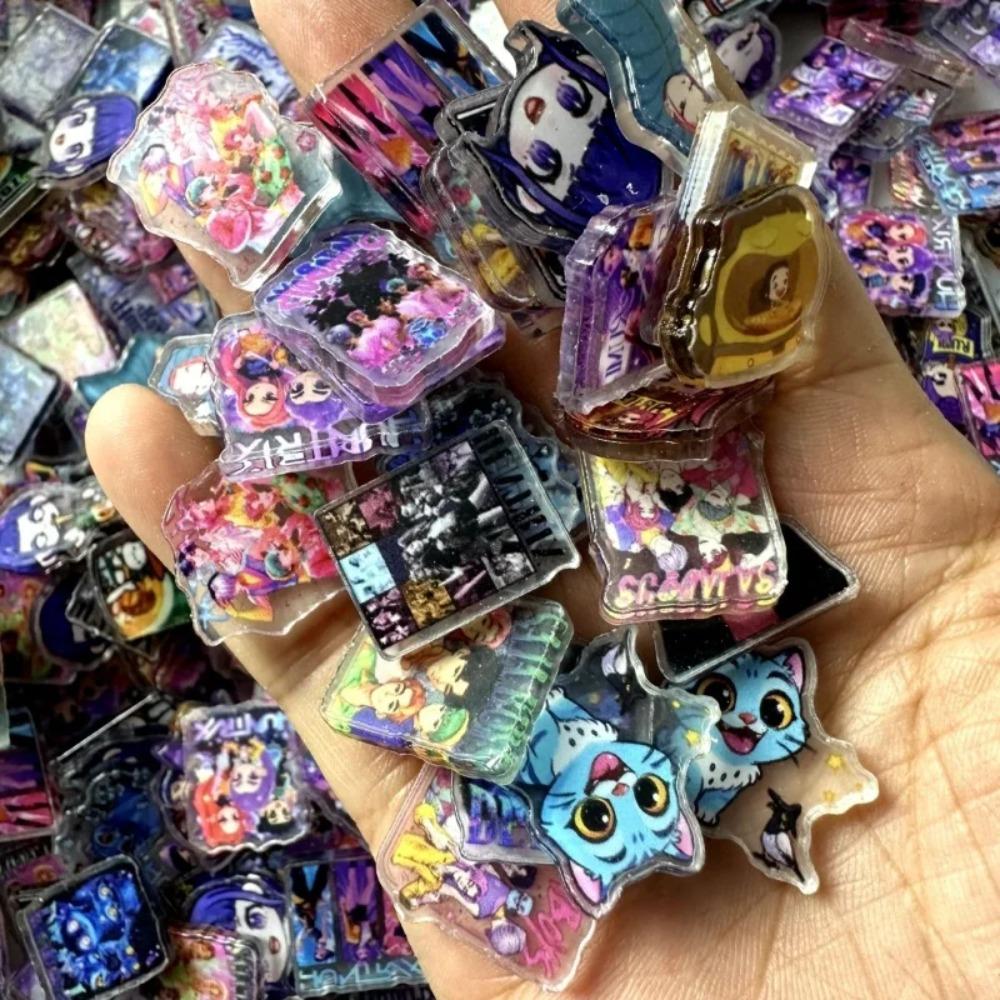 52 Pezzi Anime K-pops Cacciatori di Demoni Ciondolo Acrilico 2cm Patch Acrilica Kawaii Accessori Fai da Te Fatti a Mano Portachiavi Patch con Clip in PP Giocattolo