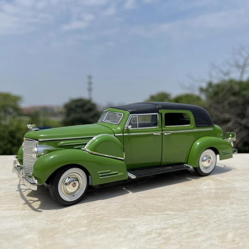 1:32 Classical Old Car Alloy Luxy Car Model Diecast Metal Retro Car Vehicles Model High Simulation Collection Childrens Toy Gift