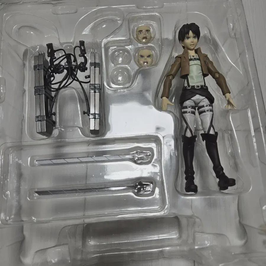 

Атака титанов Фигма Эрен