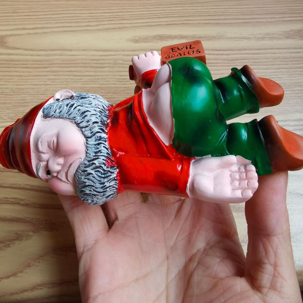 1Pc Funny Drunk Garden Dwarf Statue Resin Ornaments, Suitable for Outdoor Garden Home Living Room Bedroom Office Desktop Decoration