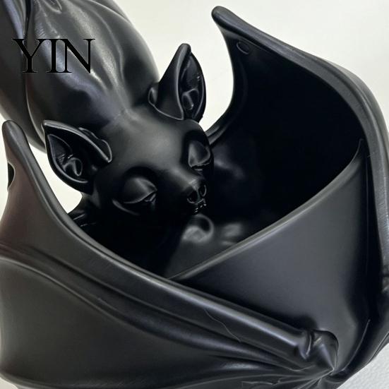 Unconventional Garden Supplies Hanging Bat Planter, Gothic Plant Pot, 3D Printed Novelty Gift for Lovers Halloween Planter Trailing Vines, Indoor