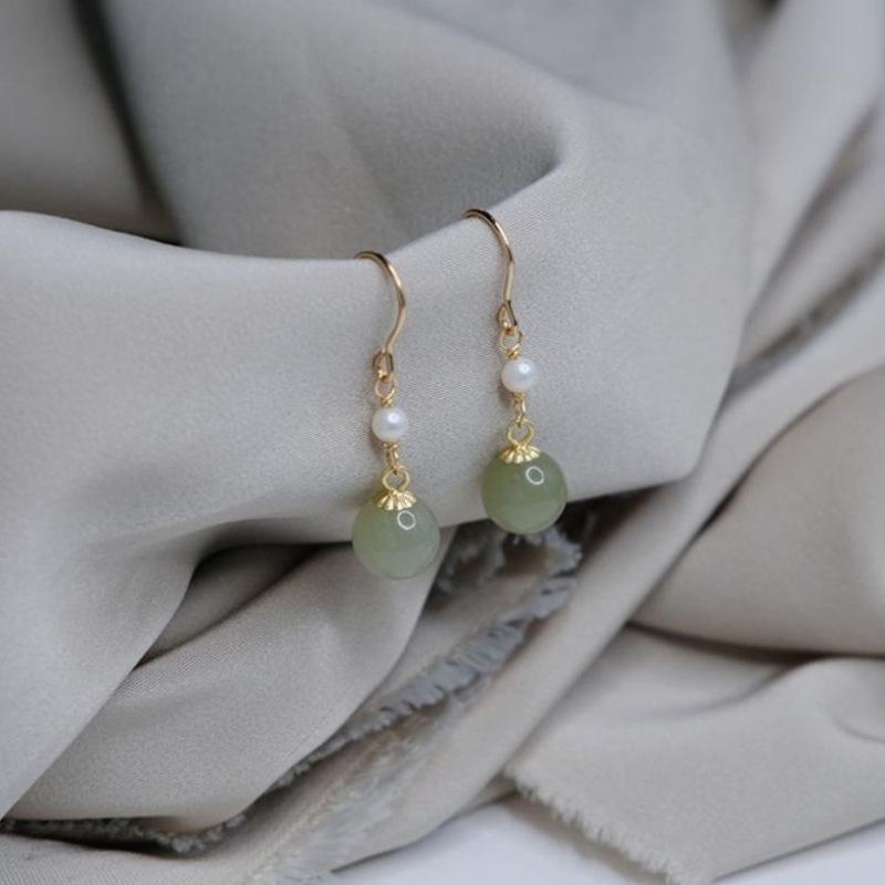 

Hetian Jade Pearl Women s Long Earrings - Slim, Elegant, Luxury Retro Hooks золотой