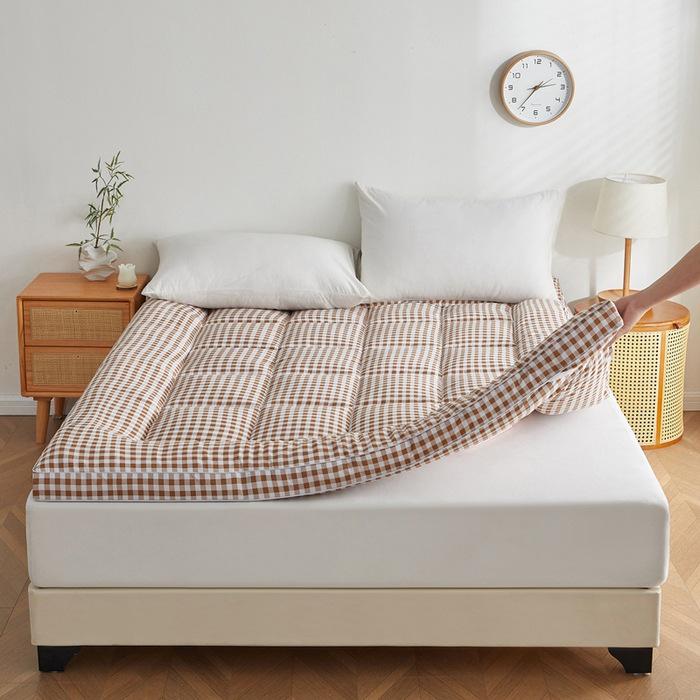 Luxury Five-Star Xinjiang Cotton Mattress Pad for Dorms