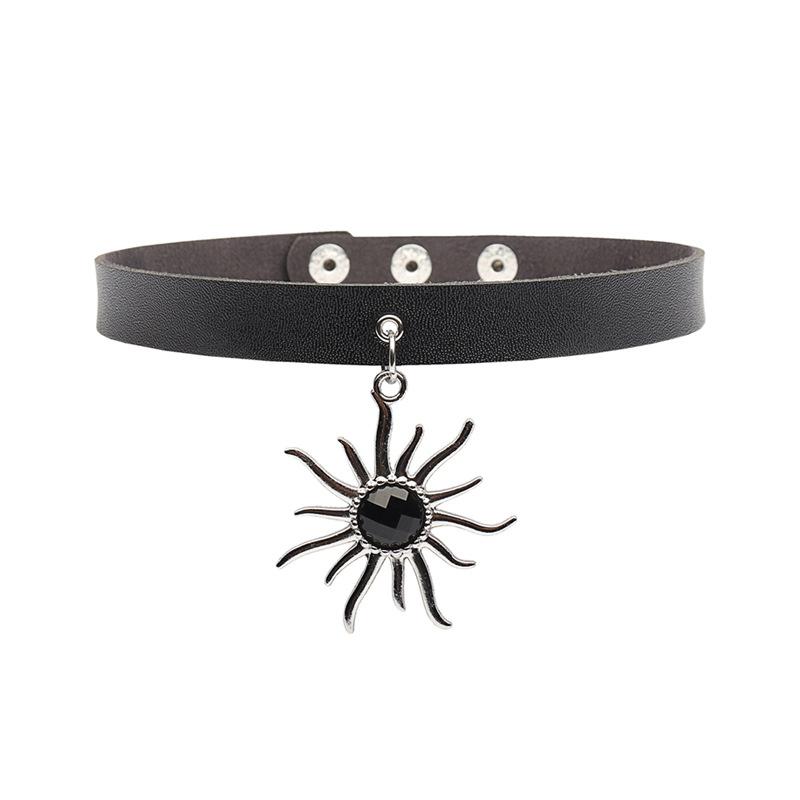Nieuwe Sexy Harajuku PU Leer Ketting Hart Hanger Kettingen Vrouwen Mannen Punk Nek Gothic Zwart Roze Choker Ketting Coole Kraag