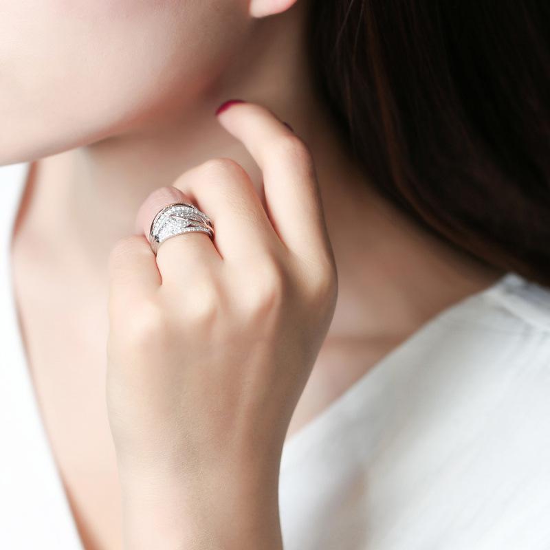 Fashion Women's Ring - Dual-color Interwoven Net Zirconia Jewelry Ring