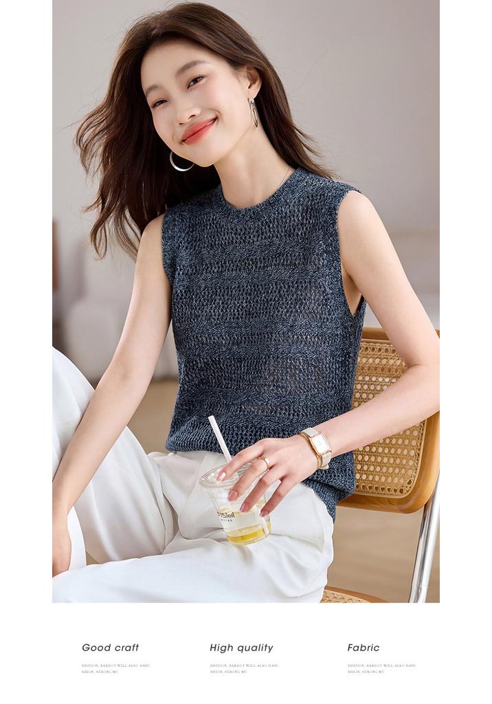 Fashionable 26 year summer outfit, layered on top, round neck, hollowed out knitted vest, knitted sweater, shoulder cut top, women's clothing