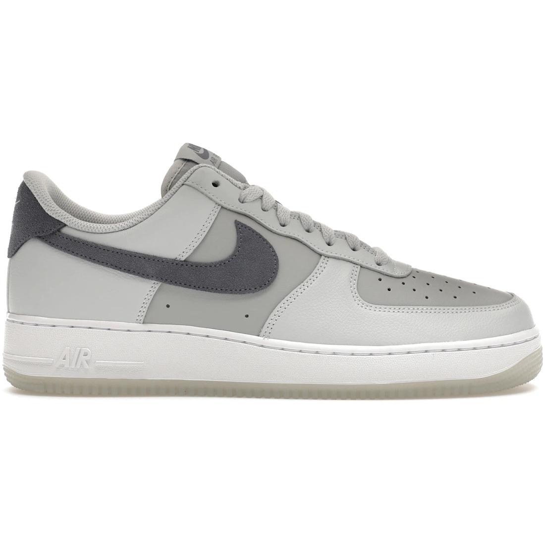 

Sneaker Nike Air Force 1 07 LV8 Pure Platinum Light Carbon(FJ4170-001) 44.5