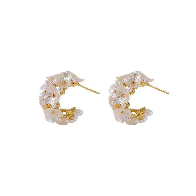 S silver needle white shell flower stud earrings temperament exquisite Mori earrings personalized earrings