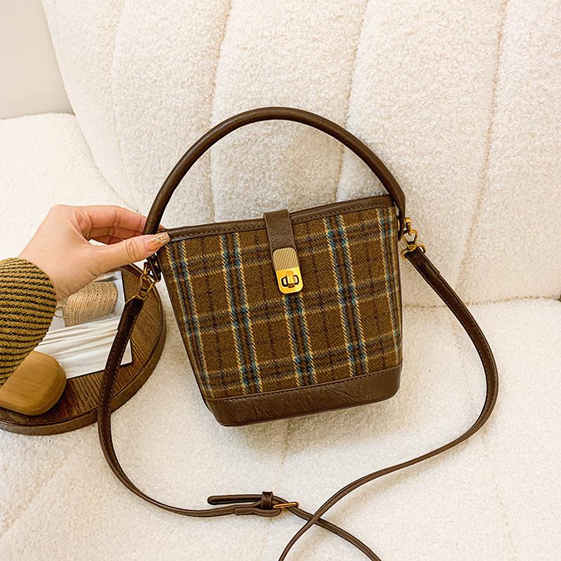 Trendy 2023 Small Shoulder Bag For Women In Coffee And Black Pu Material With Retro Color Block Plaid Design