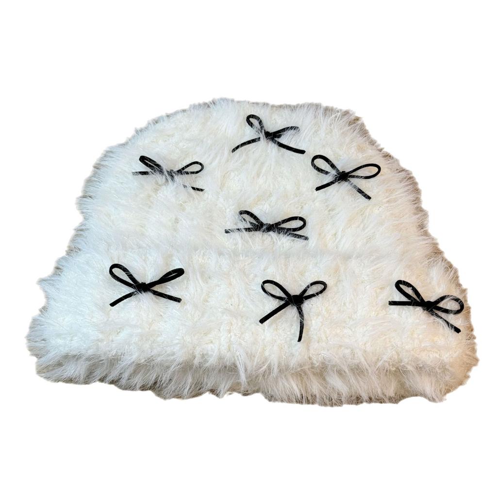 Sweet and Cute Bow Woolen Hat for Women in Autumn and Winter. New Face Showing Small Knitted Cold Proof Baotou Hat.