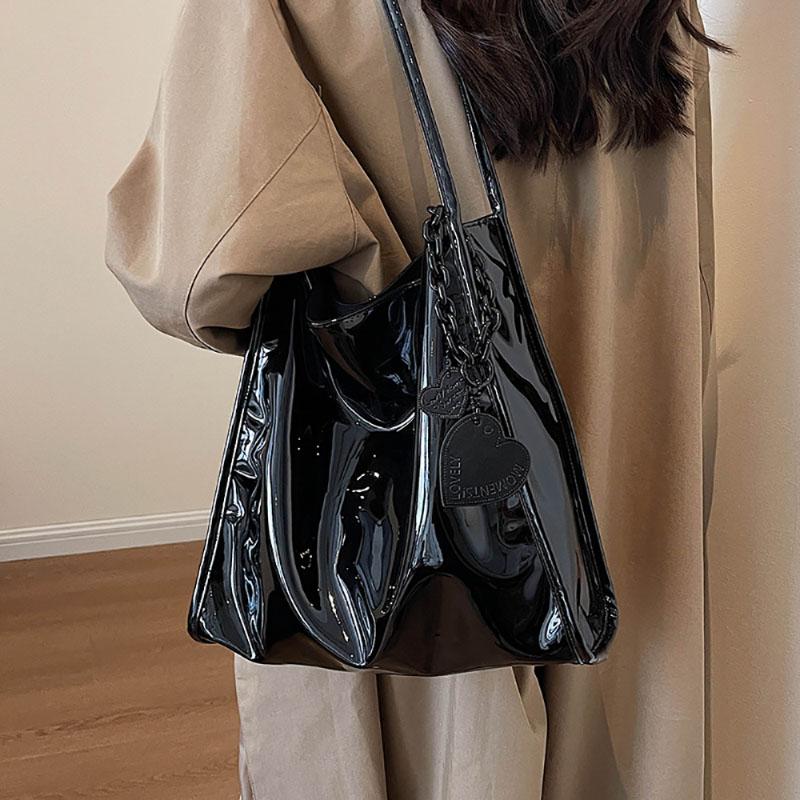 Red Patent Leather Large Capacity Tote Bag Classic Texture Shoulder Underarm Bag Lady Fall Winter New Fashion Commuter Pack