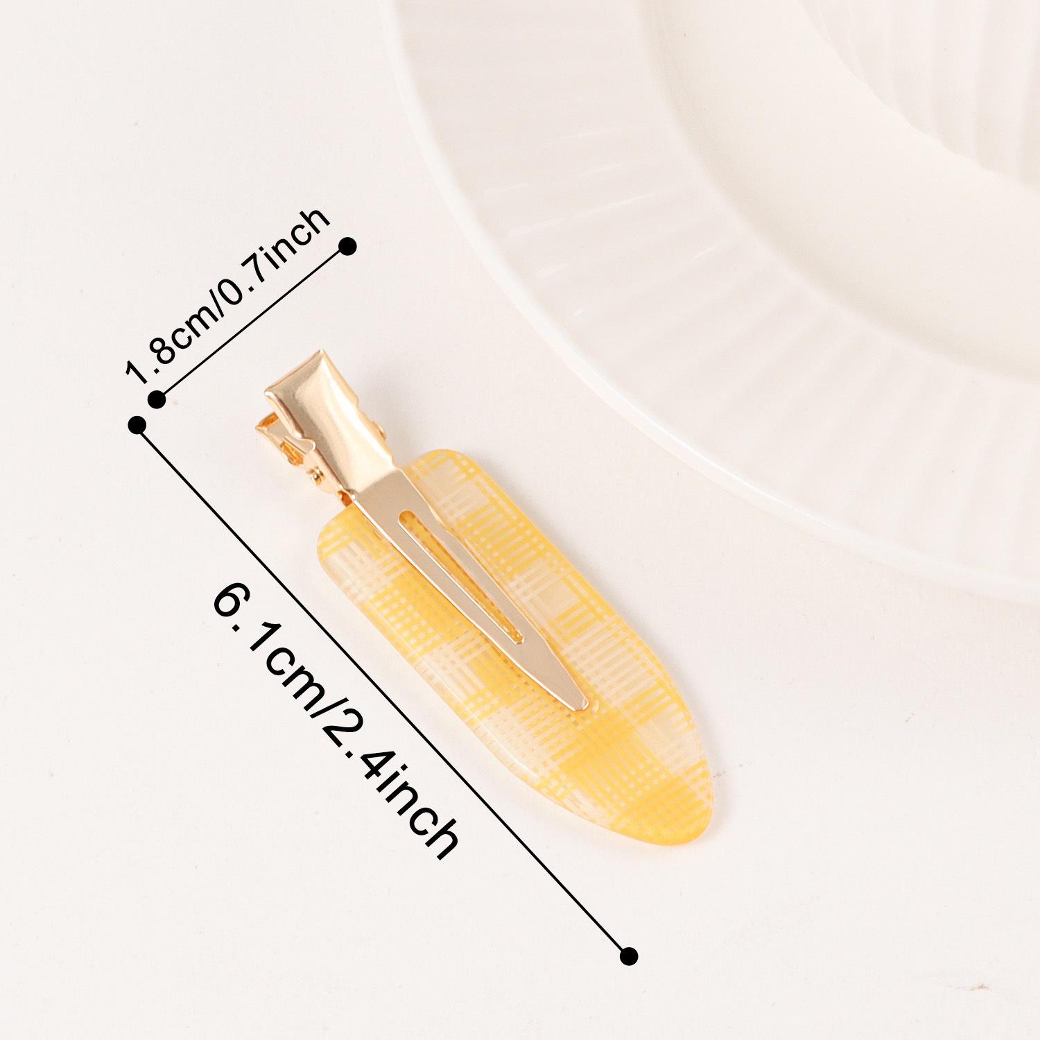 

Bamboo Yao Academy Style Plaid Shark Hair Clip - High-End Fashion Bangs Grip Accessory for Girls