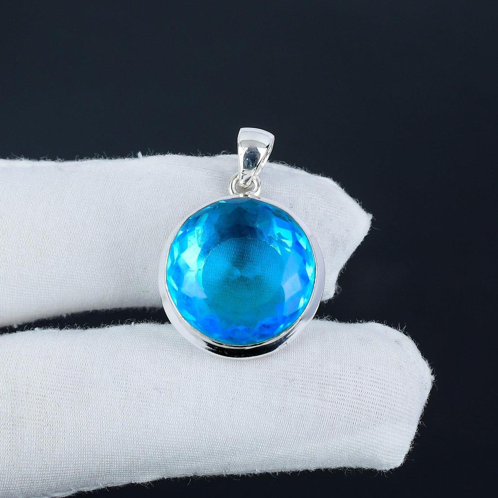 Vackert Siwss Blå Topas Ädelsten Silverhänge i 925 Sterling Silver - Handgjord Oval Design, Vardags Smycken Fest Smycken Gåva