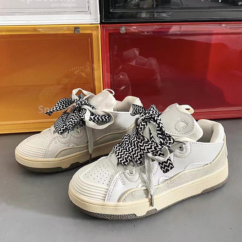 Couple Sports Shoes Fashion Casual Women's Sneakers Lace Up Comfortable Flat Bottom Vulcanized Shoes Zapatos Para Mujeres