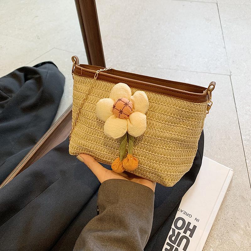 

Ретро маленькая квадратная сумка сумка через плечо 2024 весна новая простая повседневная сумка-мессенджер в этом году популярная модная сумка женская хаки