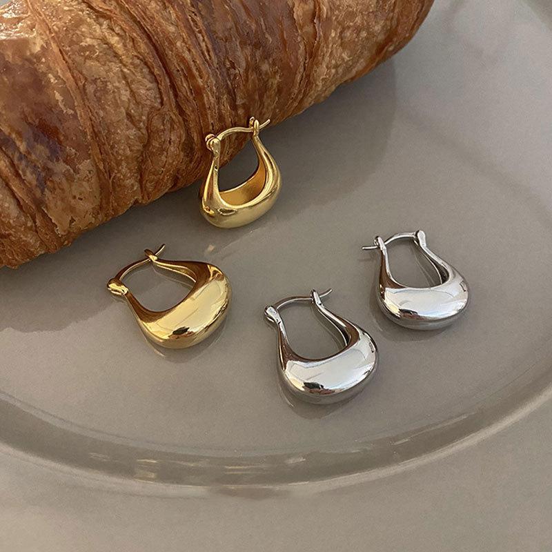 Retro Simple Crescent Moon Earrings Temperament 100% Match High-end Geometric Ear Clip Personality Back-to-school Ambience Fashion Jewelry