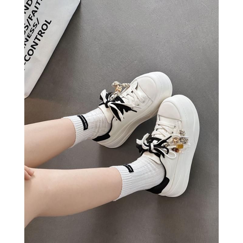 

Autumn new lightweight thick-soled heightening little white shoes women s leather versatile fashion fringed casual sports board shoes 35
