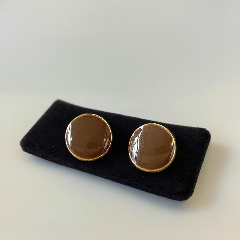 Hong Kong Retro Enamel Coffee Stud Earrings: Elegant Geometric Jewelry for Women