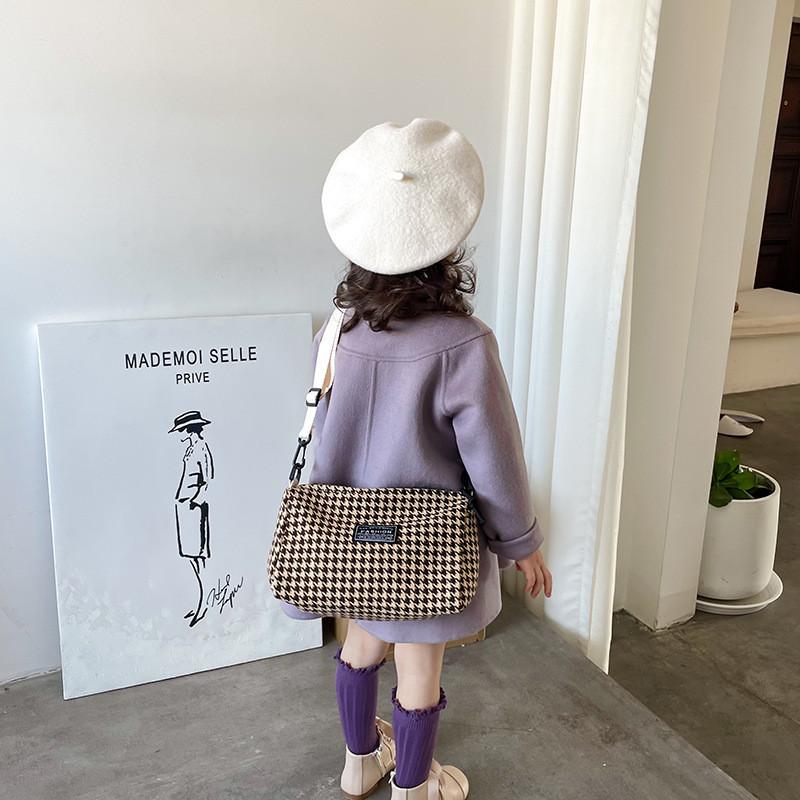 Trendy Houndstooth Pattern Kids Shoulder Bag Versatile Retro Tote For All Occasions