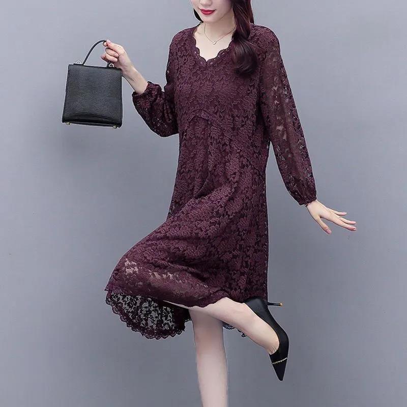Frauen Einfarbig Spitze Langarm V-ausschnitt Kleid Frühling und Herbst Große Größe Lose Knie-länge Größe M-5XL