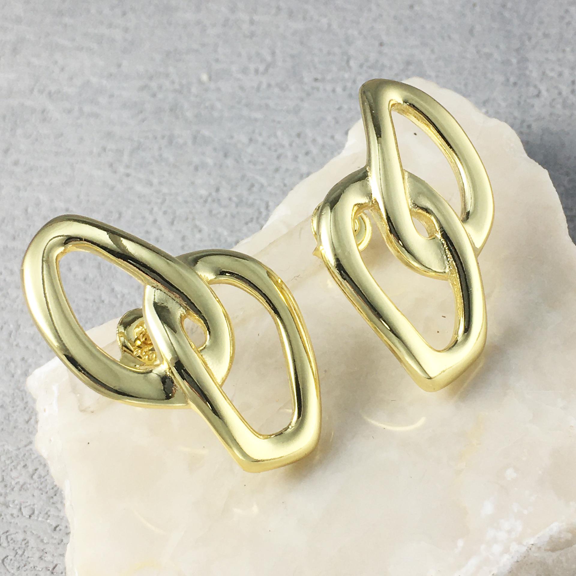Unode50 Geometric Interlocking Earrings - European  American Jewelry, Light Luxury, Niche Design Geometric