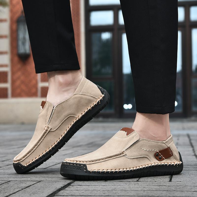 Foreign Trade New Men's Leather Shoes 2025 Hot-selling Hand-stitched Loafers Versatile Trend Casual Large Size Men's Shoes