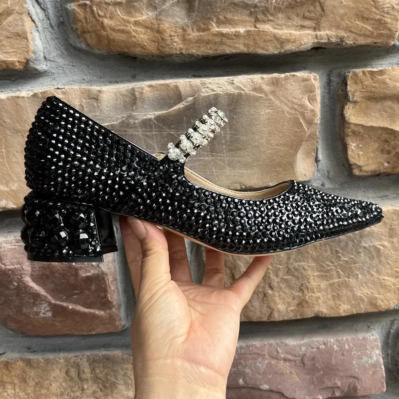 

Мода Новые Остроносые Стразы Жемчуг Толстый Каблук Одиночные Туфли Мода Европейский Американский Банкет Свадьба Невеста Подружка Невесты Туфли на Высоком Каблуке 35