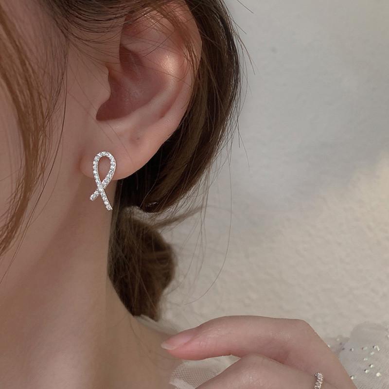 

Fashion Cross Earnail Women s New Style Simple and Versatile Charm Personalized Earring Style