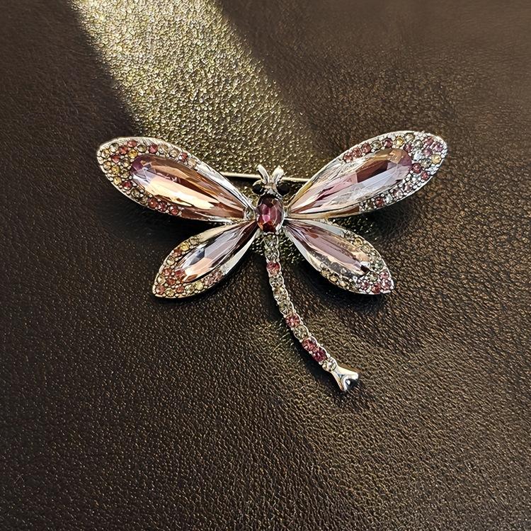 High-End Light Luxury Flower Brooch Female Heavy Industry Design Sense Animal Brooch Diamond Corsage Coat Clothing Accessories