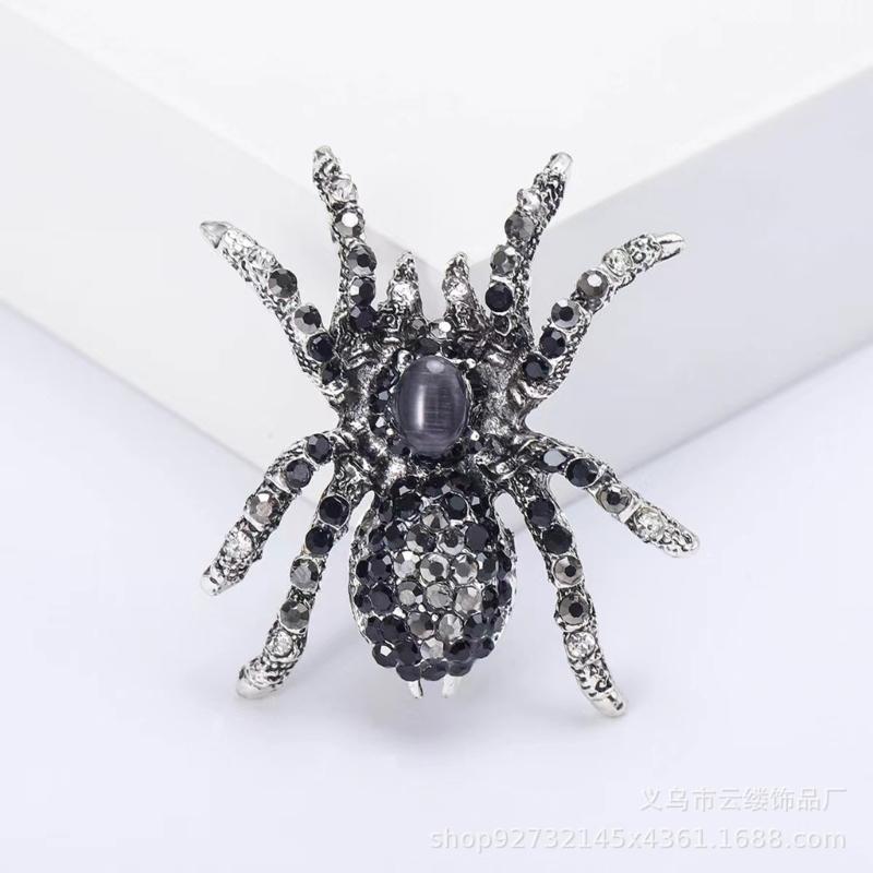 Sparkling Crystal Spiders Pin Jewelry Statement Rhinestones Encrusted Spiders Brooch Ornament Trendy Lapel Pin Accessory