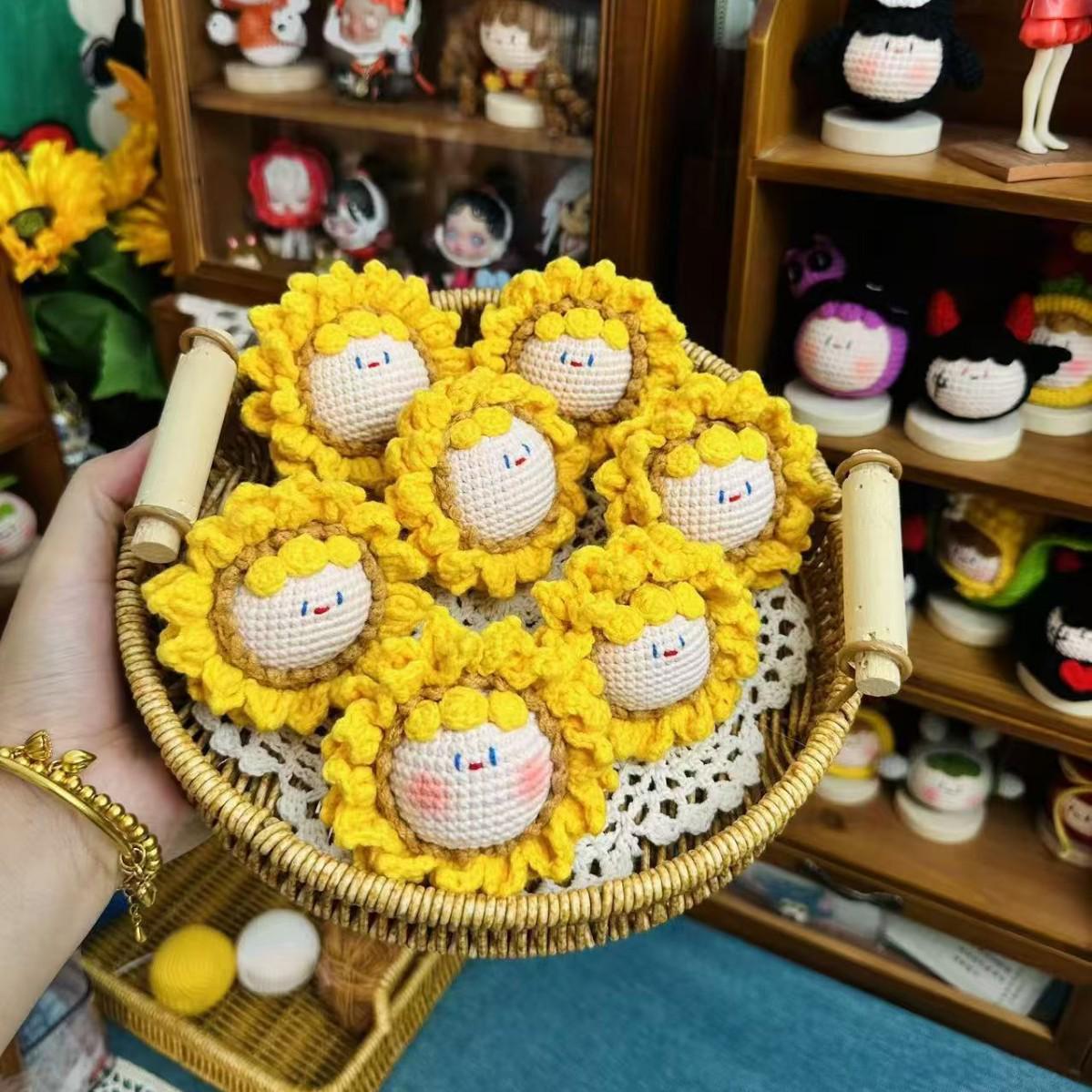 

Sunflower Dango Keychain Yarn Doll Blind Box Pendant