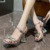 Mode Eilyken Mode Schmetterlingsknoten Schnallenriemen Eckige Zehenpartie Damen Sandalen Design Kristall Transparent Hohe Absätze Bankett Partyschuhe