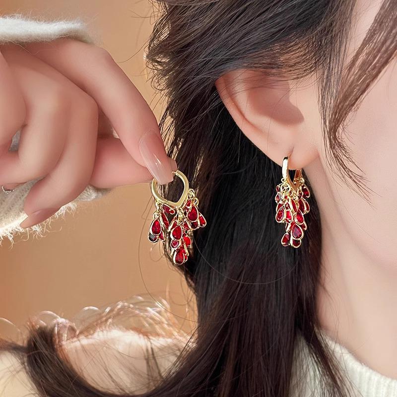 Red Teardrop Tassel Love Heart Ear Cuff Earrings: Autumn/Winter Fashion for Women