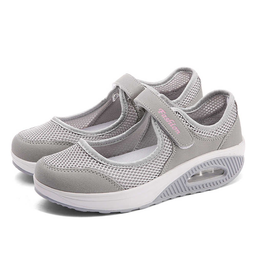 Fashion High Sole Super Big Size Shoes Women Sneakers Latest Sneakers White Loafers Woman Sport Outing Kawaiis Shouse 2025elegant