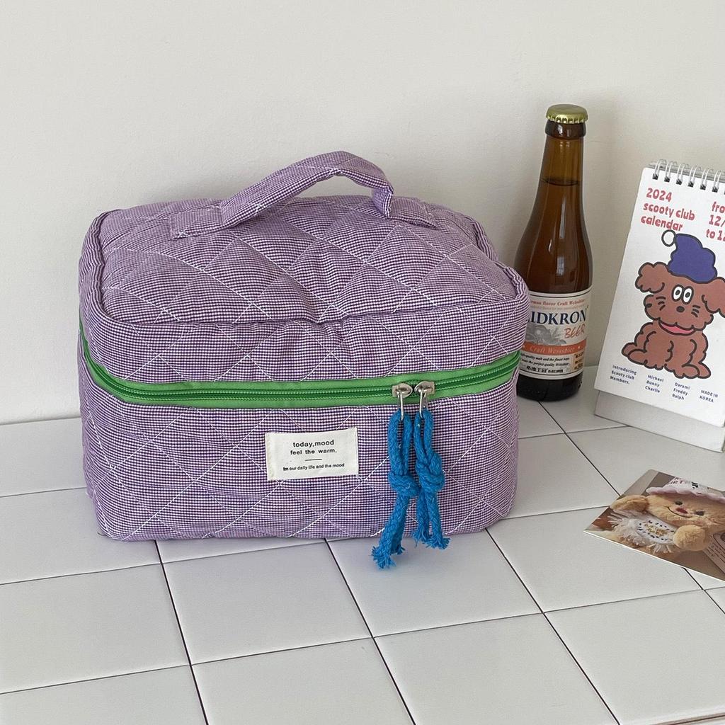 Versatile Plaid Clutch: Girly Heart Makeup Bag for Travel