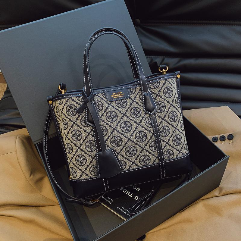 

Women s High-End Versatile Floral Handbag - Chic Tote & Crossbody Design темно-синий