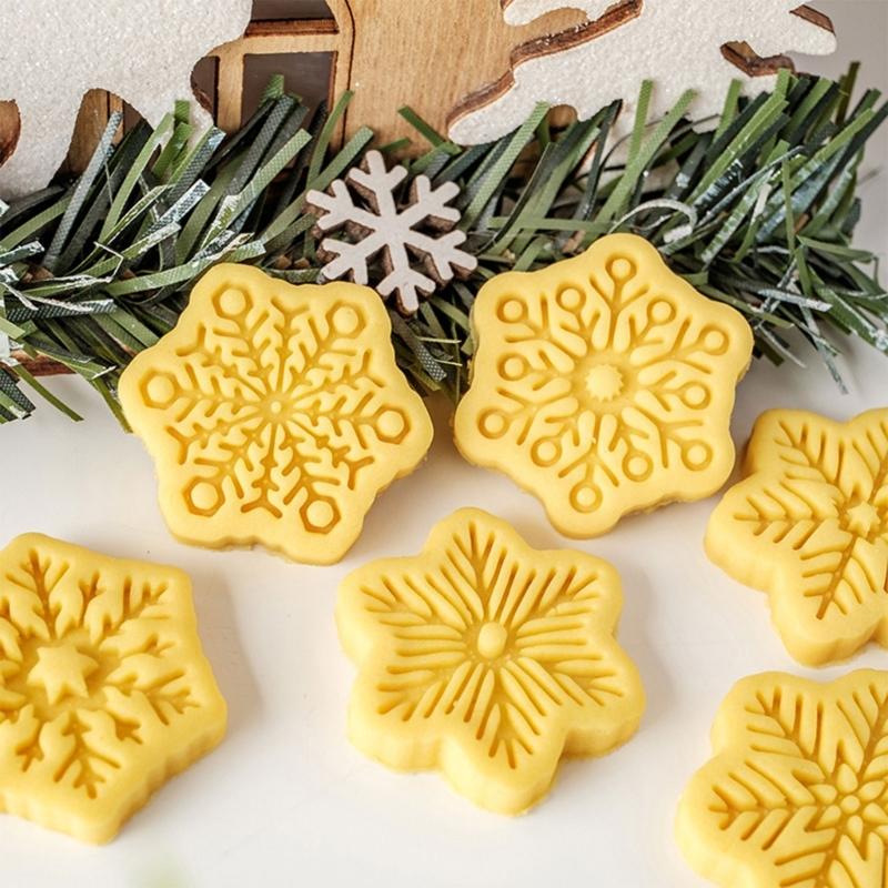 Christmas Snowflake Cookie Cutters Biscuit Mold Biscuit Fondant Cookie Stamps