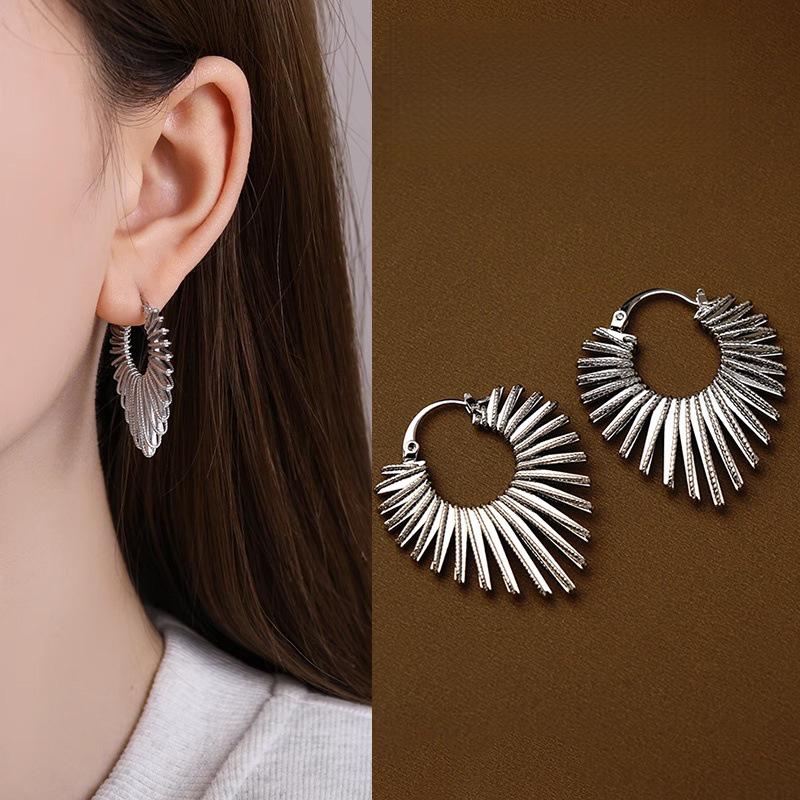 Retro Luxurious French Gold Earrings - Ancient Egyptian-Inspired Design