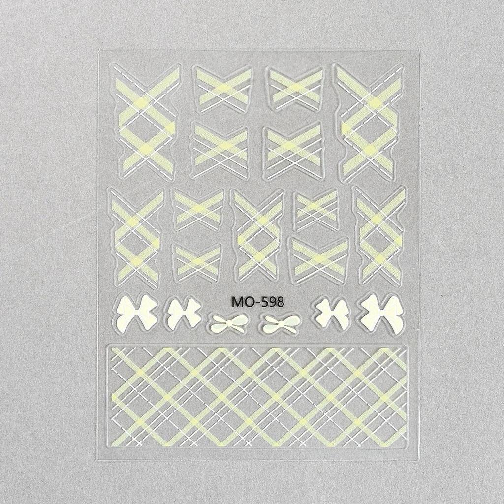 Celebrity Sweetheart Plaid Nail Stickers: Red, Pink, Black Bow for a Luxurious Feel