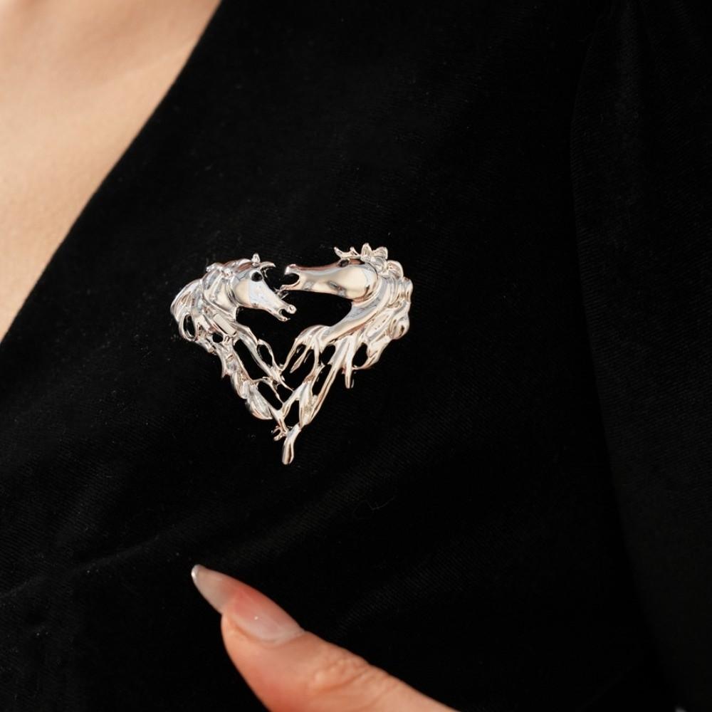 Zink Zinklegering Ihålig Djurkrets Hästhuvud Brosch Häståret Metall Ponny Märke Nål Djurkrets Djur Pins Man