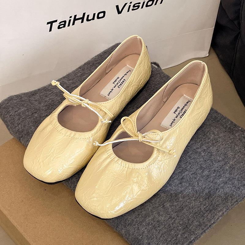 Temperament Square Head Bow Flat-soled Single Shoes Women's 2025 Spring Commuting Shallow Mouth Soft Sole Pleated Ballet Mary Jane Shoes