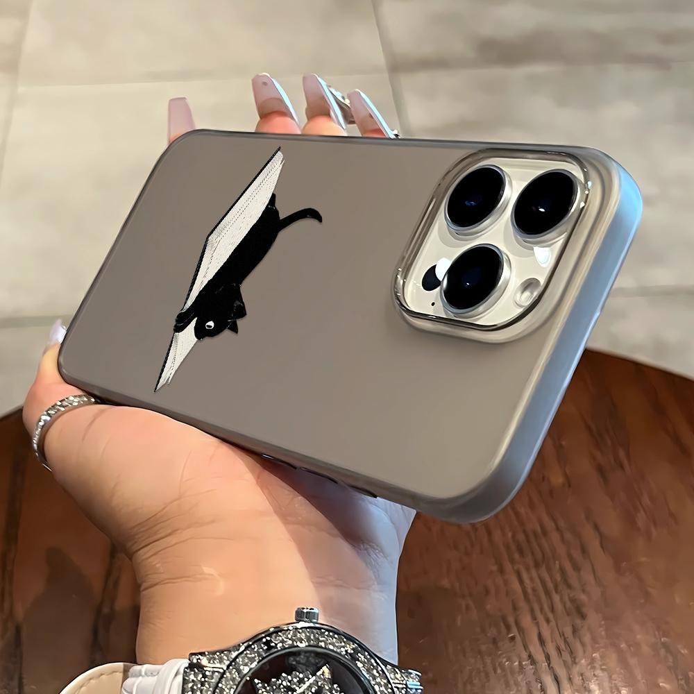 Hole Cat Phone Case For IPhone 17 Air 16 Pro Max 16 15 14 13 12 11 Case For IPhone 15 14 13 12 11 Plus Case Cover Funda Bumber iphone 12